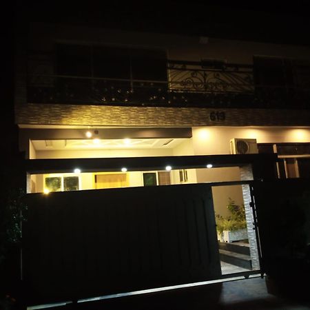 N N Guests Palace Islamabad Ngoại thất bức ảnh