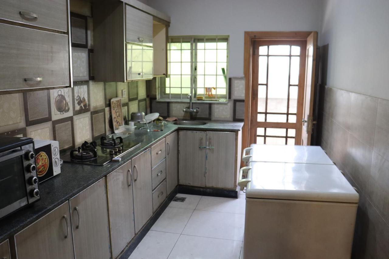 N N Guests Palace Islamabad Ngoại thất bức ảnh